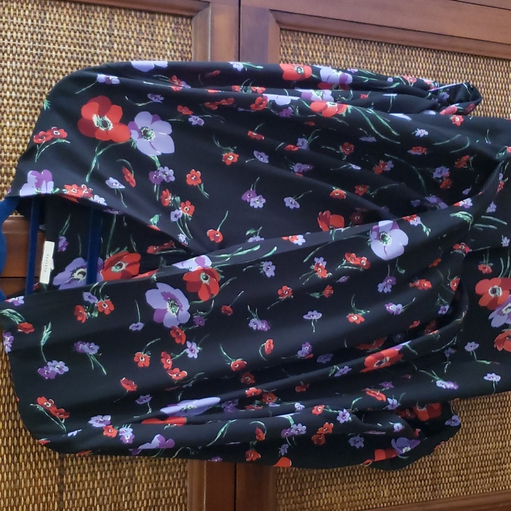 Pleione rolltab sleeve blouse